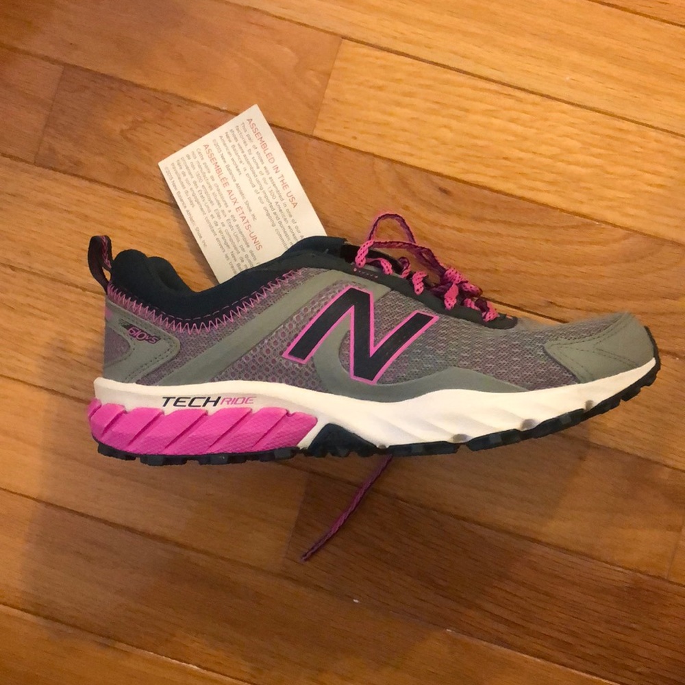 NWT New Balance Running Sneakers Size 8W